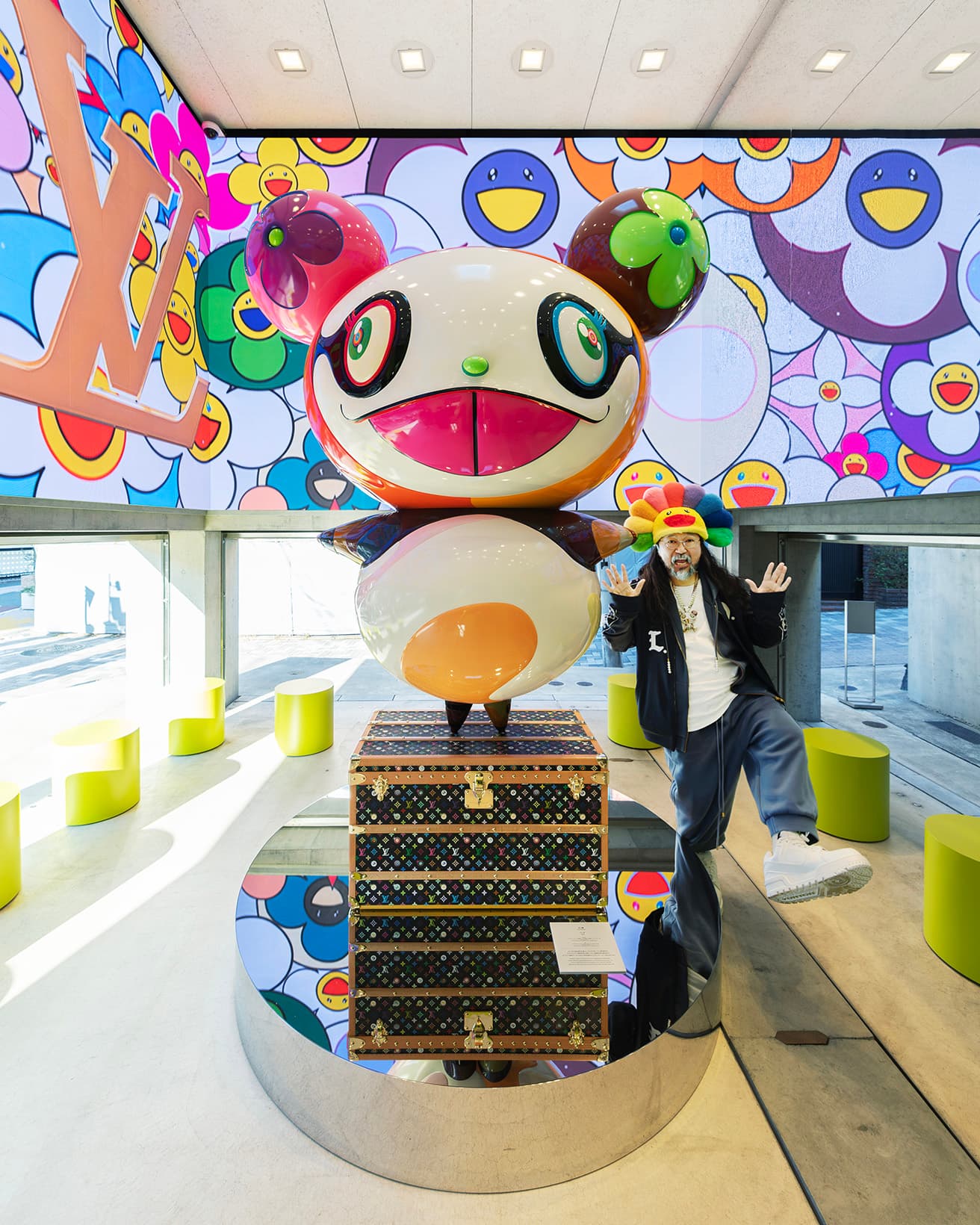 ●【東京】『ルイ・ヴィトン×村上隆 ポップアップストア』『LOUIS VUITTON × MURAKAMI カフェ＆デジタルインスタレーション、アーカイブ・エキシビジョン』（〜2025年1月26日）
