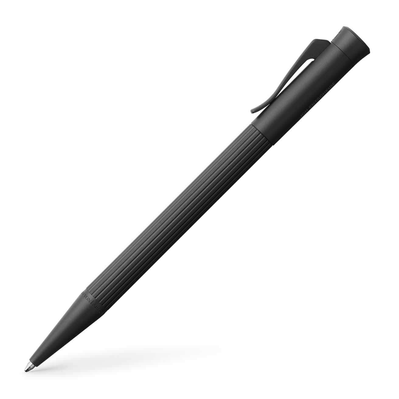 〈ファーバーカステル〉とコラボレーションした、シャープナーと消しゴム付きのペンシル《Graf von Faber-Castell for Leica: Perfect Pencil》。キャップ部分にエディションナンバーの刻印入り。500本限定。他に350本限定のボールペンも。