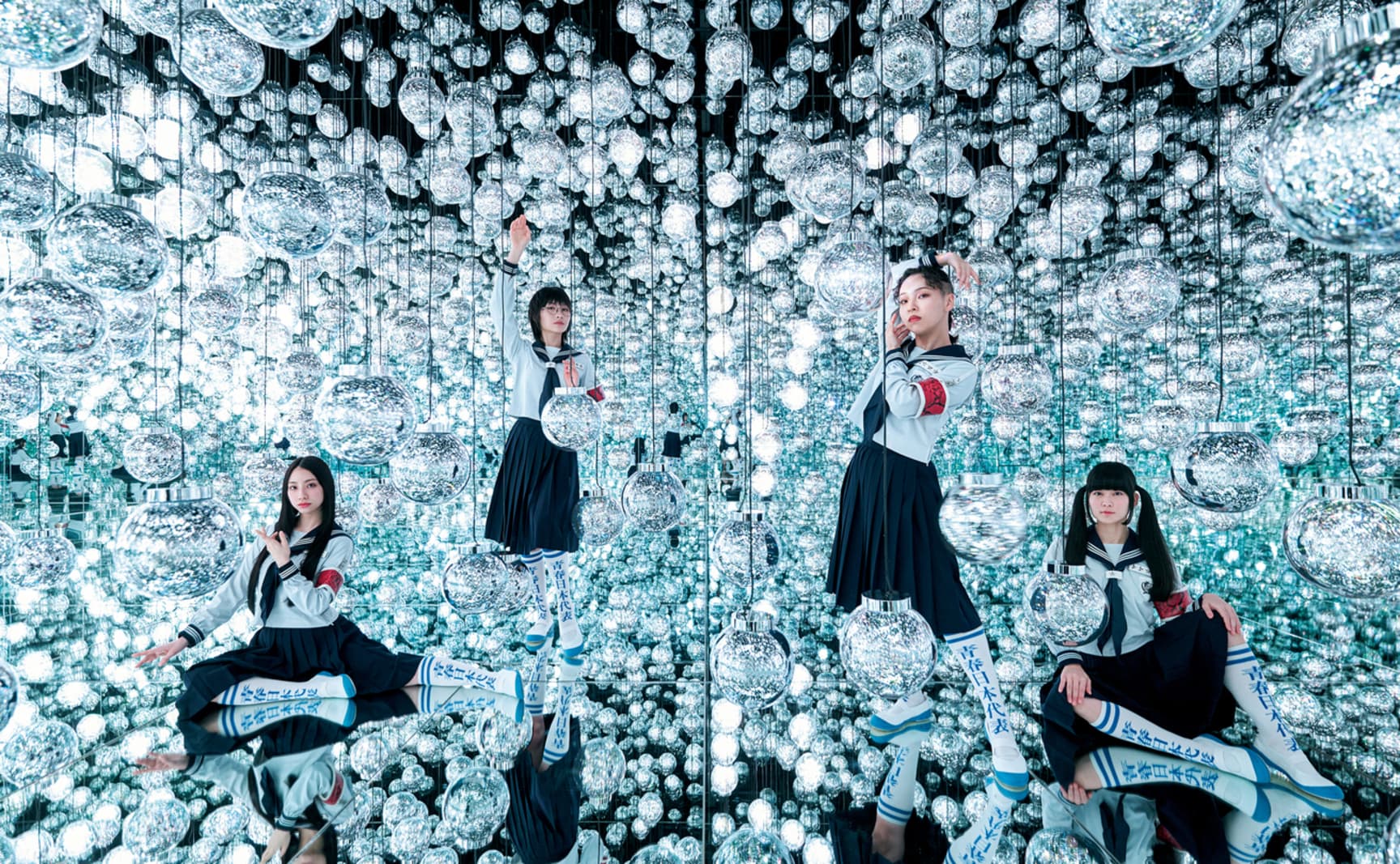 新しい学校のリーダーズが5月9日発売号『新しい東京！』に登場！