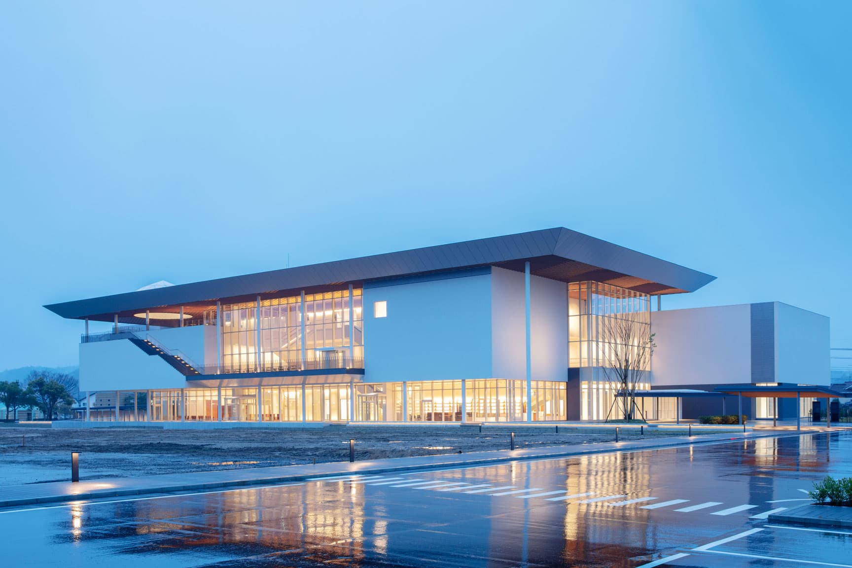 “ほぼ最後”の県立美術館〈鳥取県立美術館〉が完成！ 2025年3月の開館を目指して準備中です。