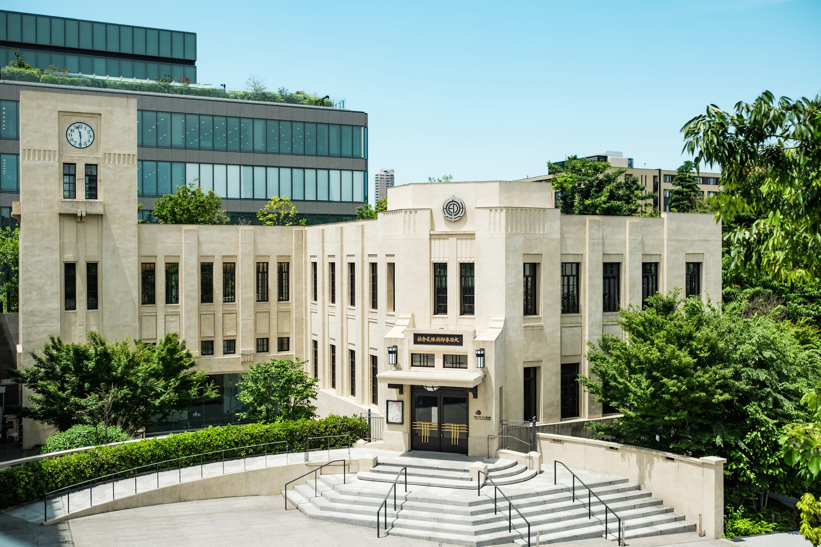 【東京・市ヶ谷】活版印刷の歴史を学ぶ施設と三島由紀夫の記憶が残る建造物へ。｜甲斐みのりの建築半日散歩