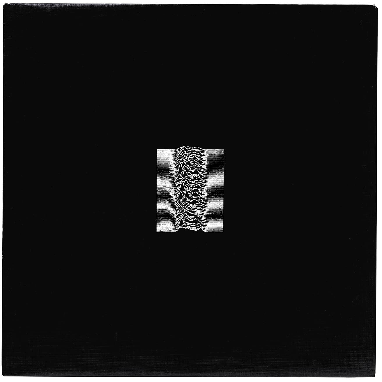 ジョイ・ディヴィジョン『Unknown Pleasures』1979年　 design_Peter Saville &amp; Joy Division　(c) Peter Saville / Joy Division