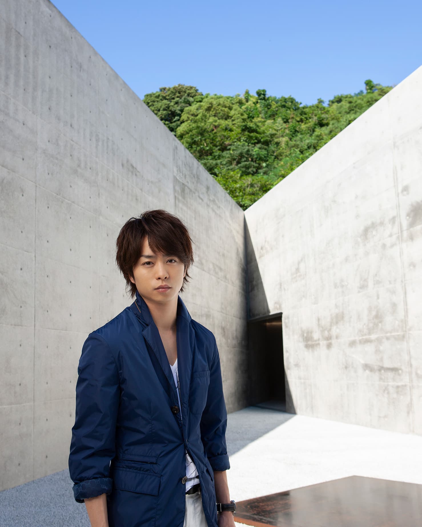 櫻井翔さん初登場『Casa BRUTUS』2010年9月号のアザーカット　photo_筒井義昭

