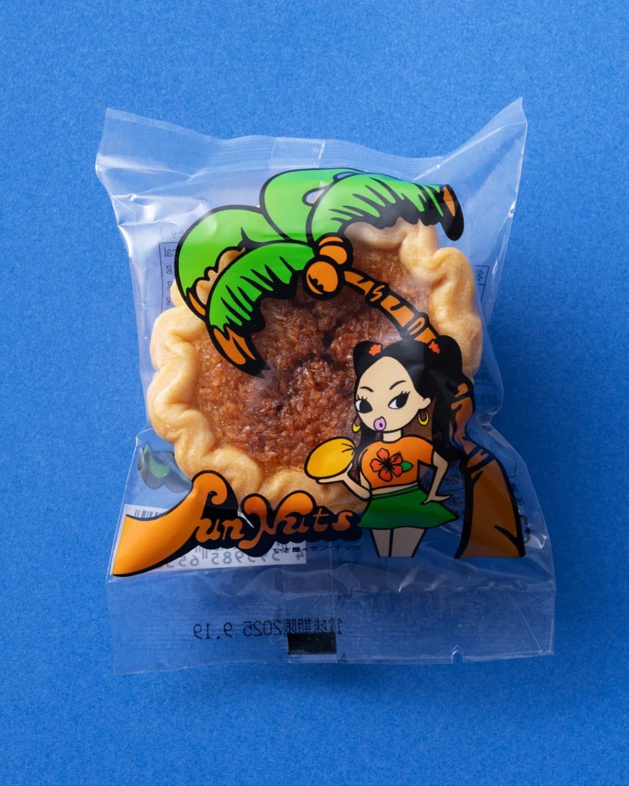 沖縄スイーツの新定番！ ココナッツの甘い香りとサクサク生地の無添加タルト。