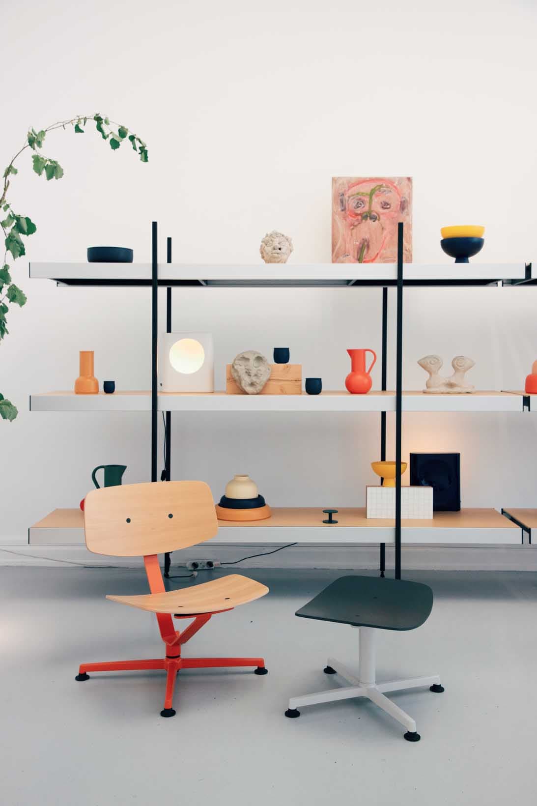 『3daysofdesign』で発表された《ARBA Lounge Chair》。アルミダイキャストとプライウッドで構成され、〈ラーウィー〉としては初のラウンジチェアだ。
