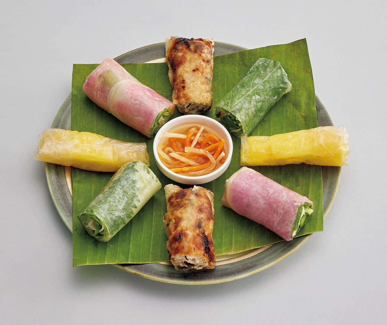 季節の春巻き 詰め合わせ3,330円。