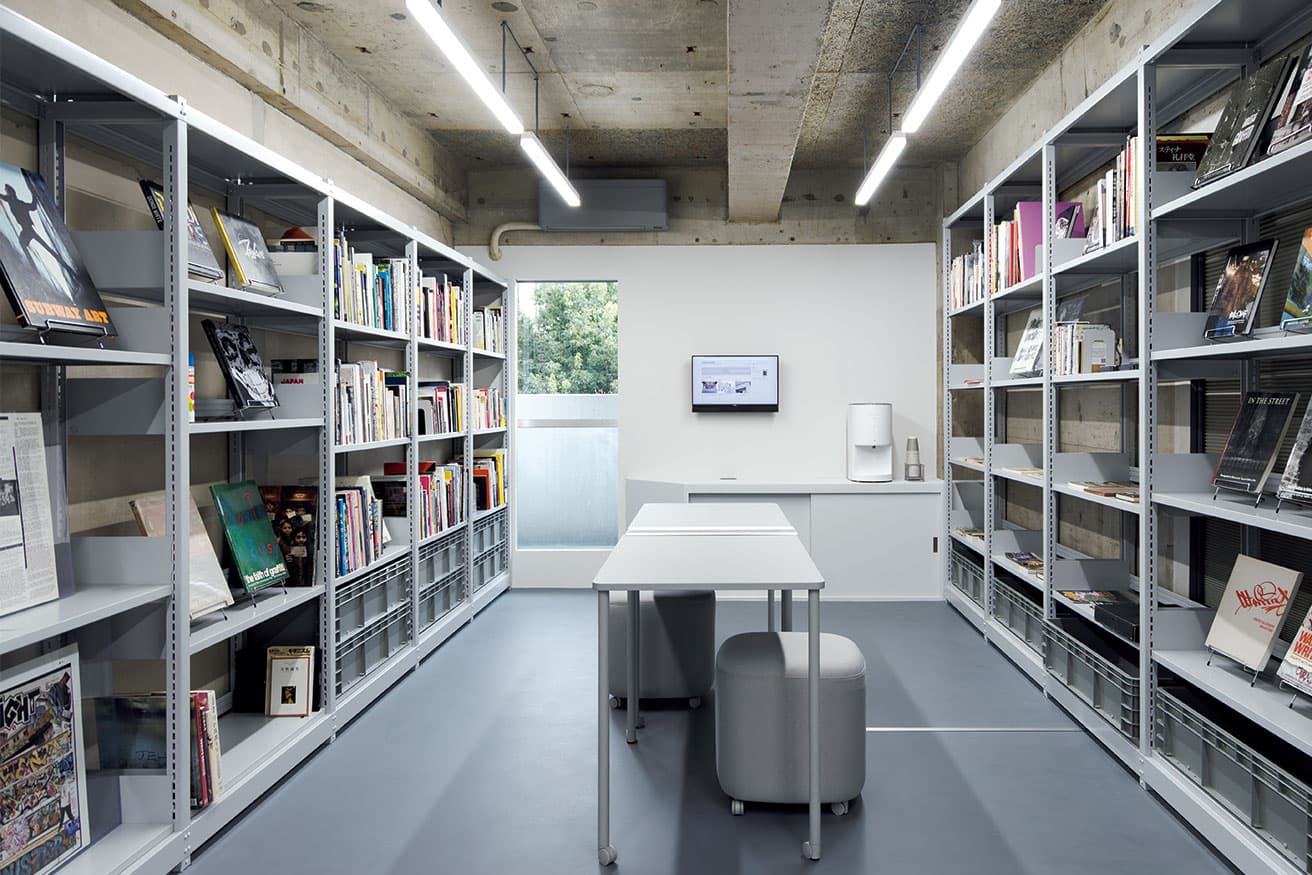 ストリートアートとエアロゾル・ライティングに関する周辺資料を収集、展示する資料室/ギャラリー。