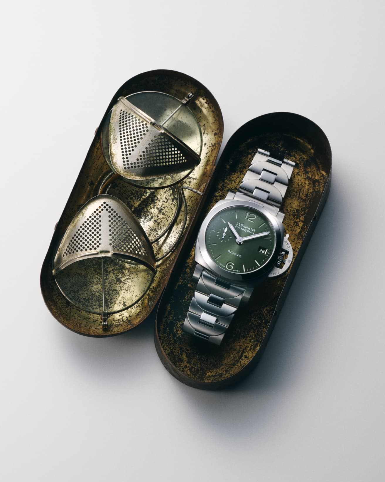 《LUMINOR QUARANTA BiTempo》径40mm、自動巻き。SS製ケース。SS製ストラップ。1,485,000円。