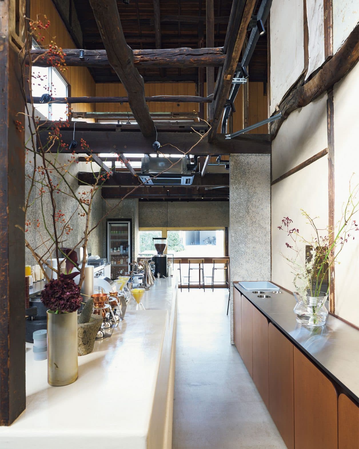 東京・三軒茶屋に築70年の長屋を再生した、循環を実践する新世代カフェが誕生。