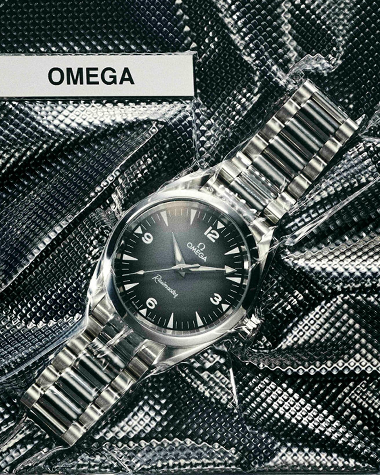 《レイルマスター》オメガ TEL 0570 000087。