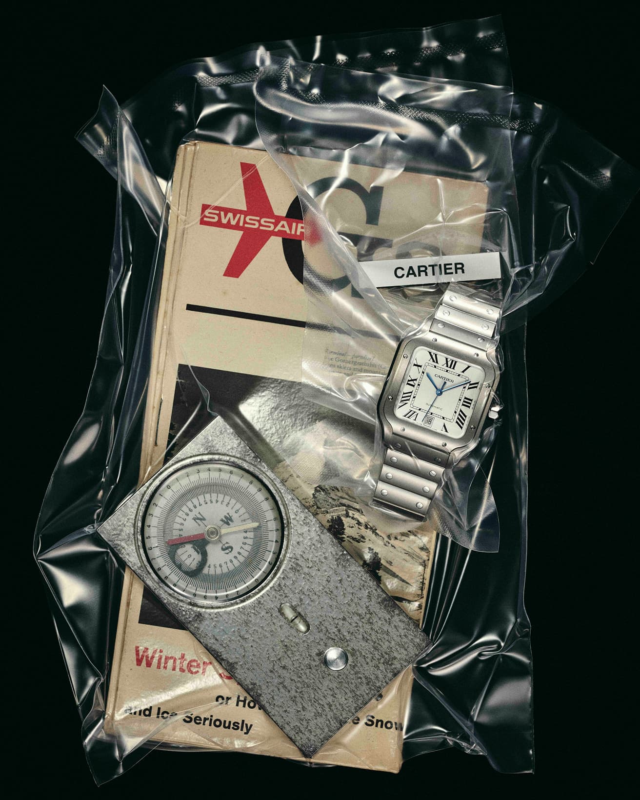 《サントス ドゥ カルティエ》径47.5×39.8mm、自動巻き、チタニウムケース、チタニウム製ブレスレット。1,742,400円。