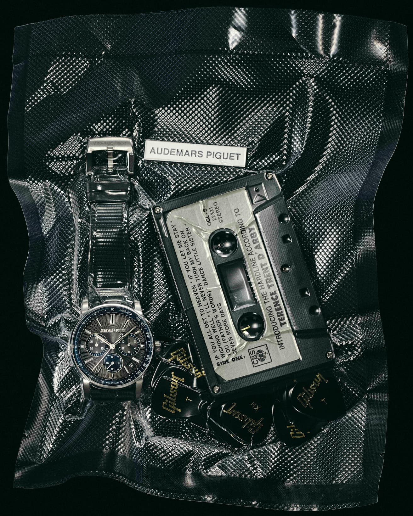 《コード 11.59 バイ オーデマ ピゲ クロノグラフ》径41mm、自動巻き、ステンレススティールケース、ラバーストラップ。5,225,000円。