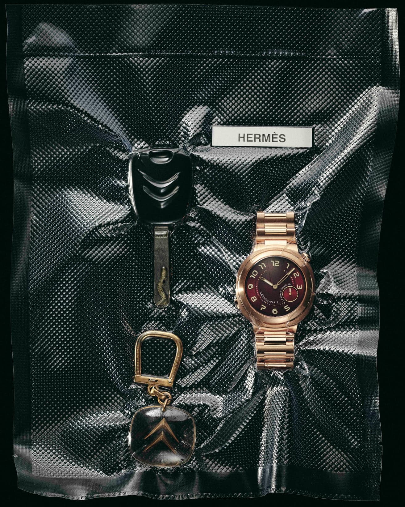 《エルメス カット タンシュスポンデュ》径39mm、自動巻き、18Kピンクゴールドケース、ピンクゴールドストラップ。7,502,000円。