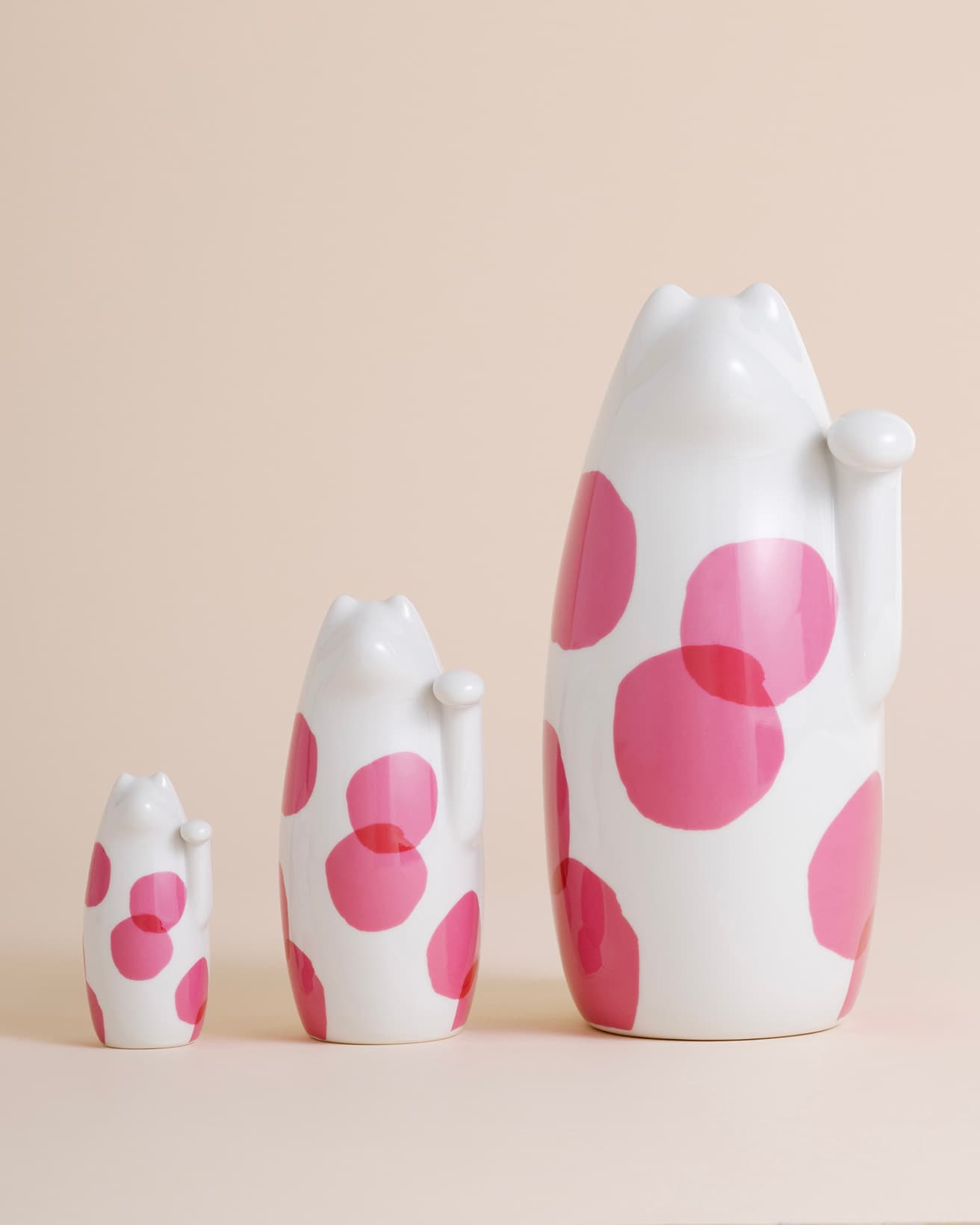 《calico》大38,500円、中7,700円、小4,950円。