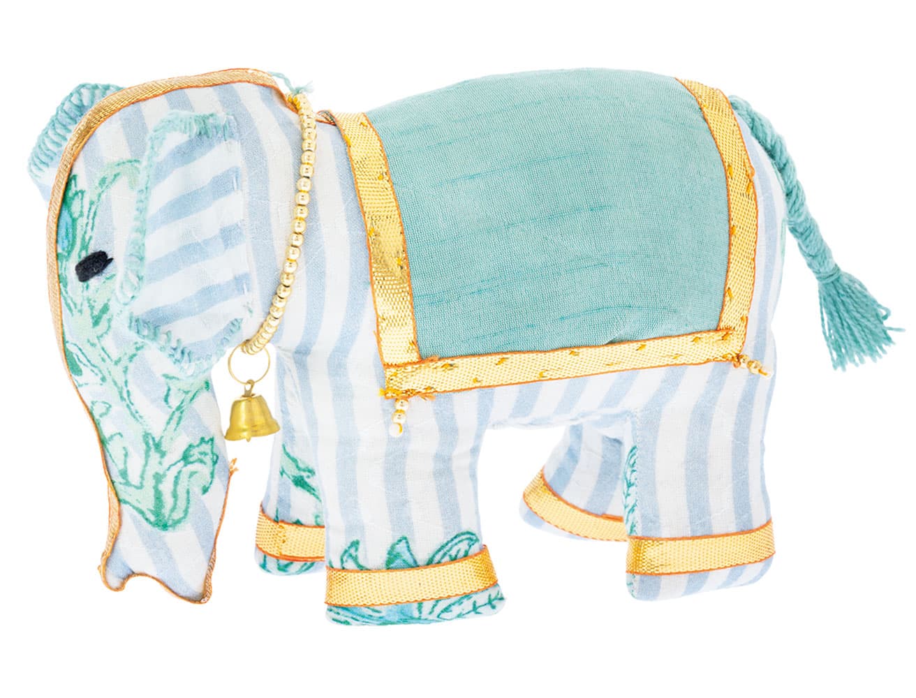 2月25日発売。3,300円。