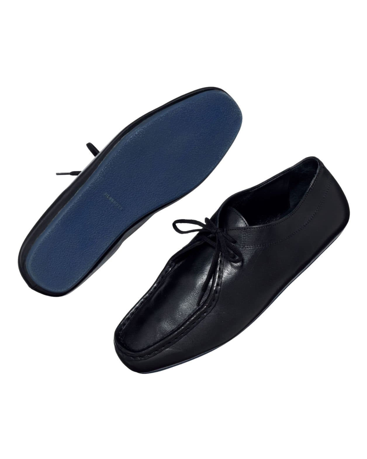 シモーネ・ベロッティが描く、〈ジルサンダー〉の新たなシューズが登場。