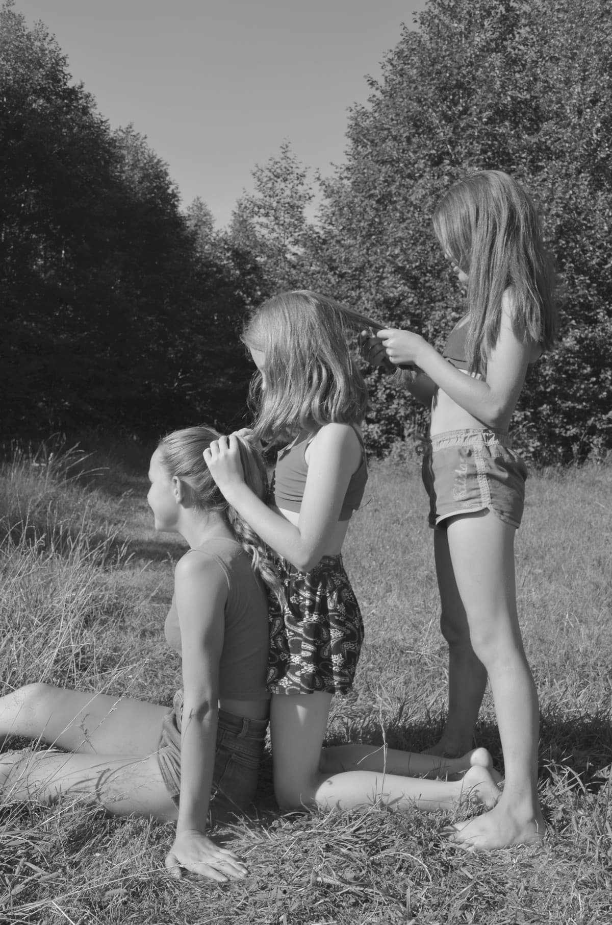 写真集『BLISS OF GIRLHOOD』より。photo_Kristina Rozhkova