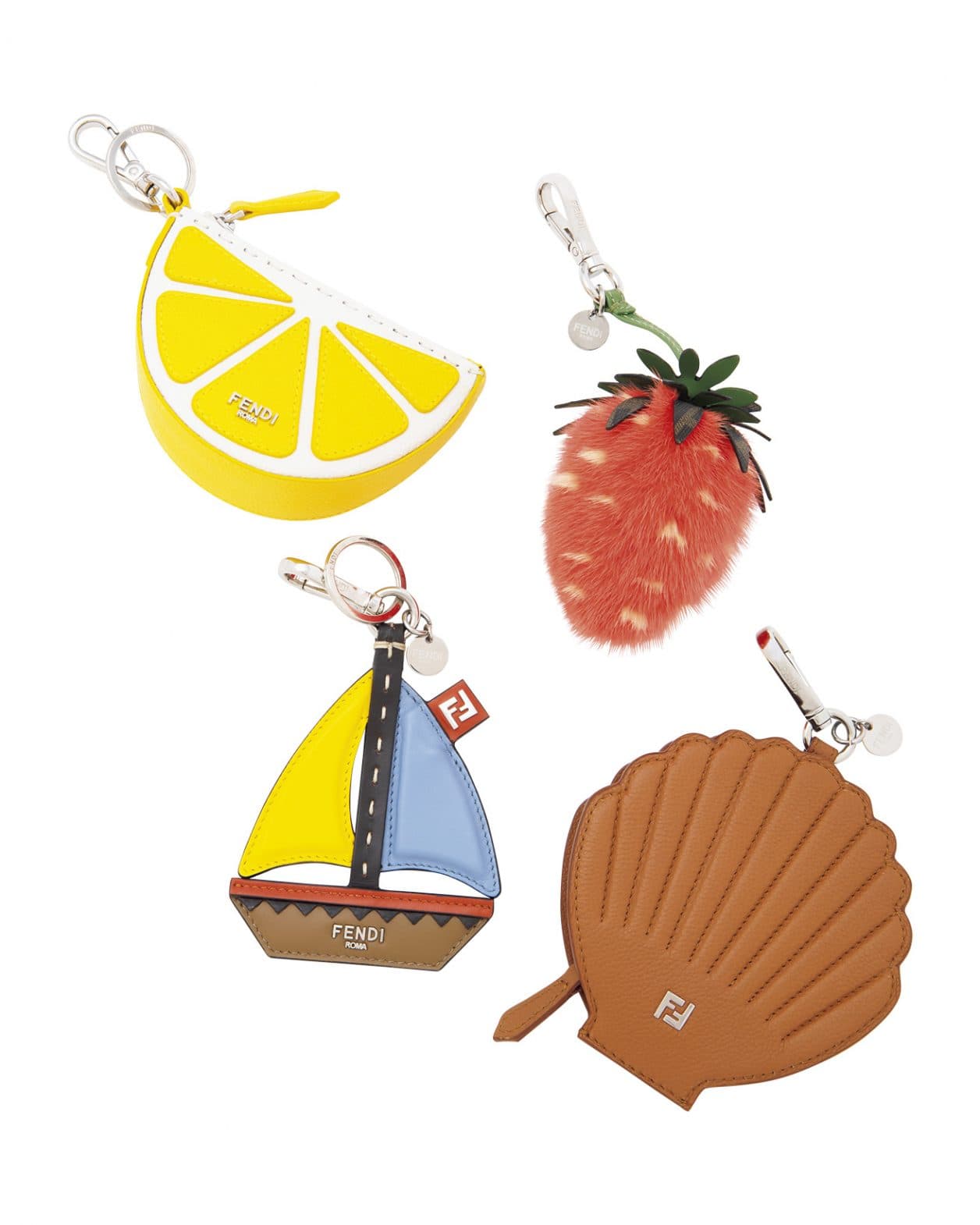 バッグに、夏の遊び心を添えて。ユニークなチャームが〈FENDI〉から。