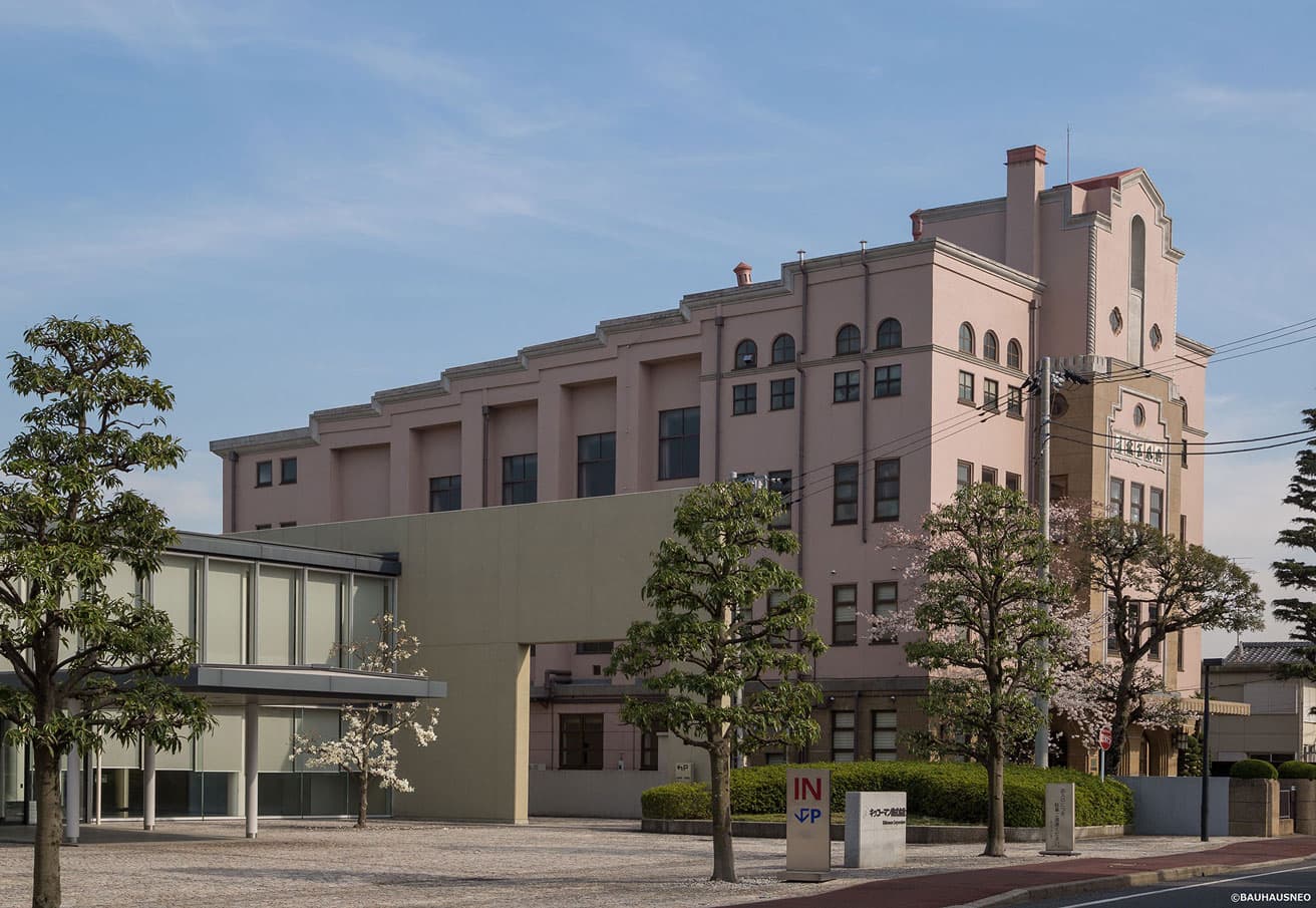 〈興風会館〉外観。