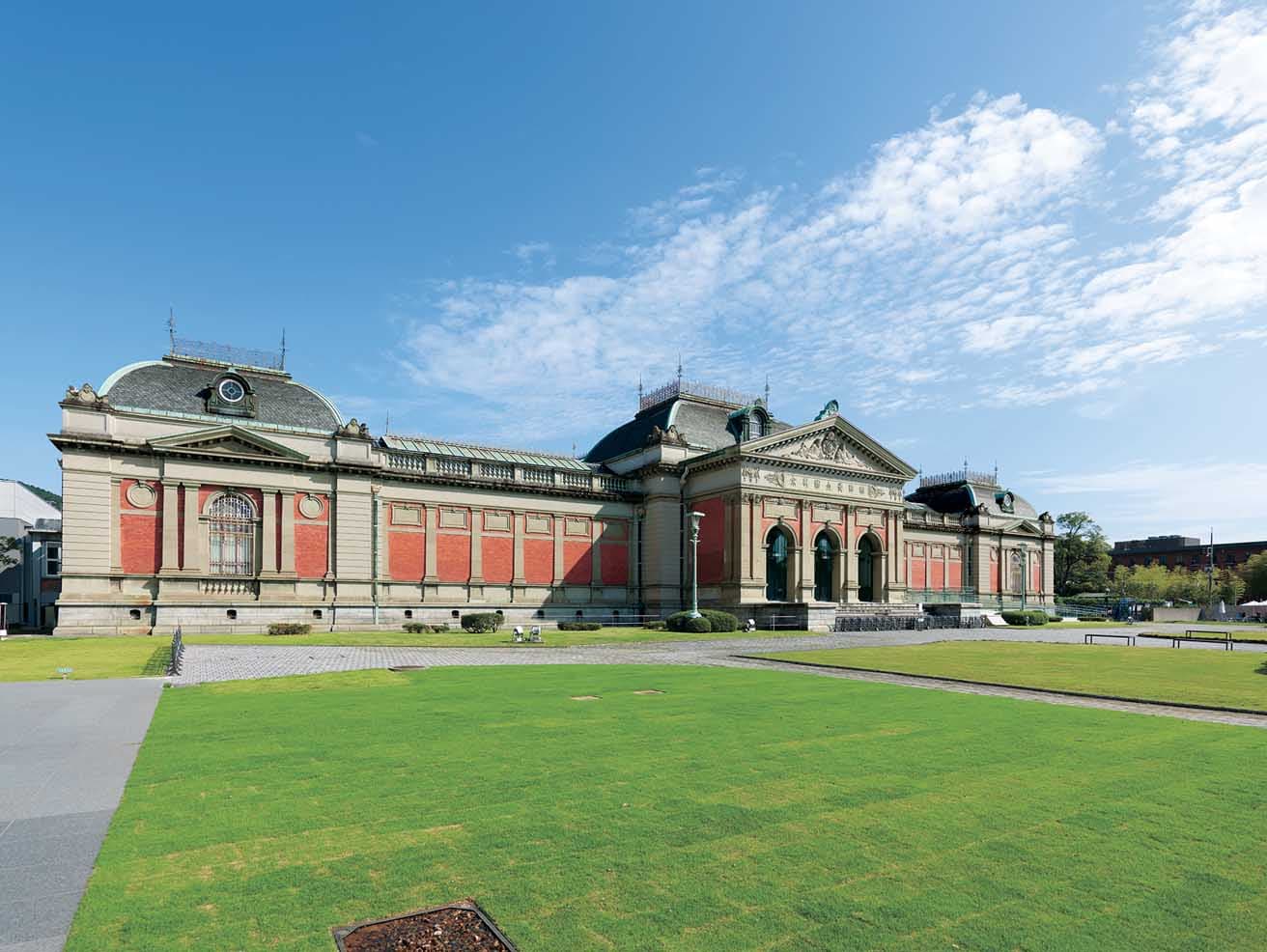 メイン会場となるのは、1969年に国の重要文化財に指定された片山東熊設計の〈京都国立博物館 明治古都館〉。