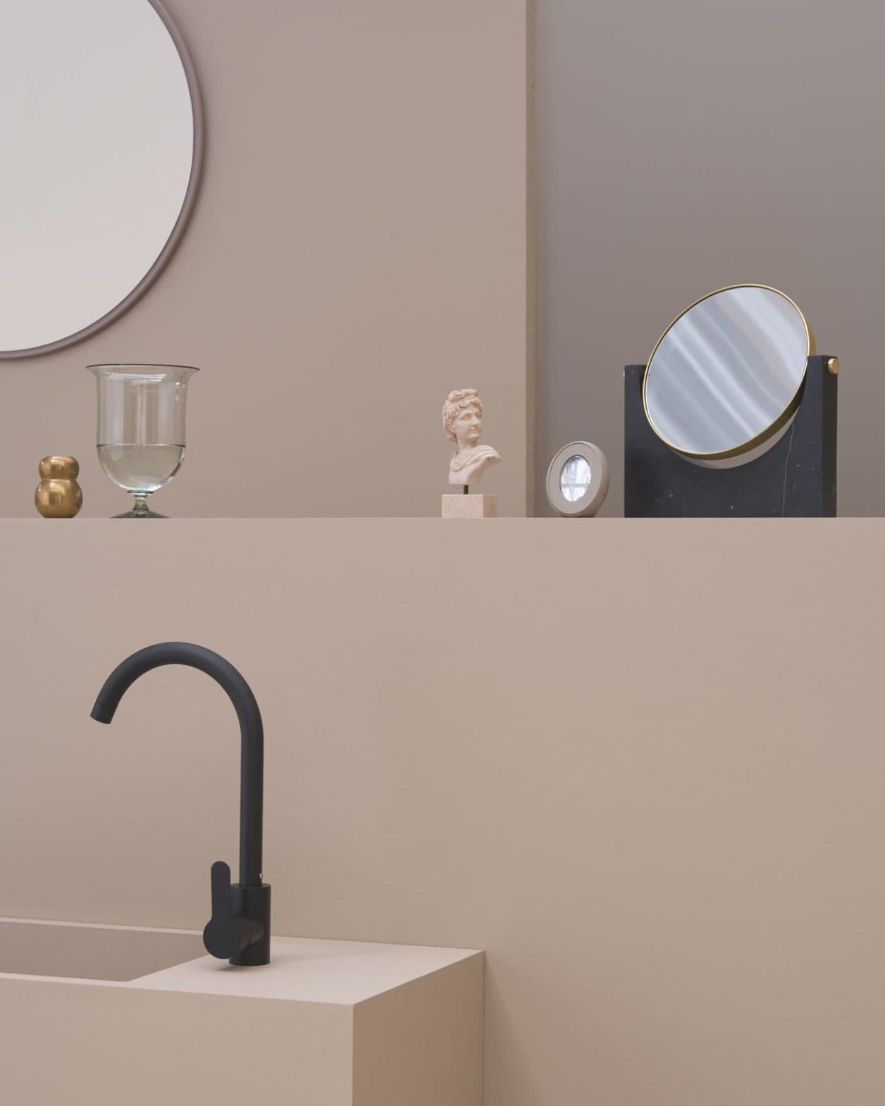 インテリアスタイリストの竹内優介が提案、居心地のいいトイレテリア空間とは？