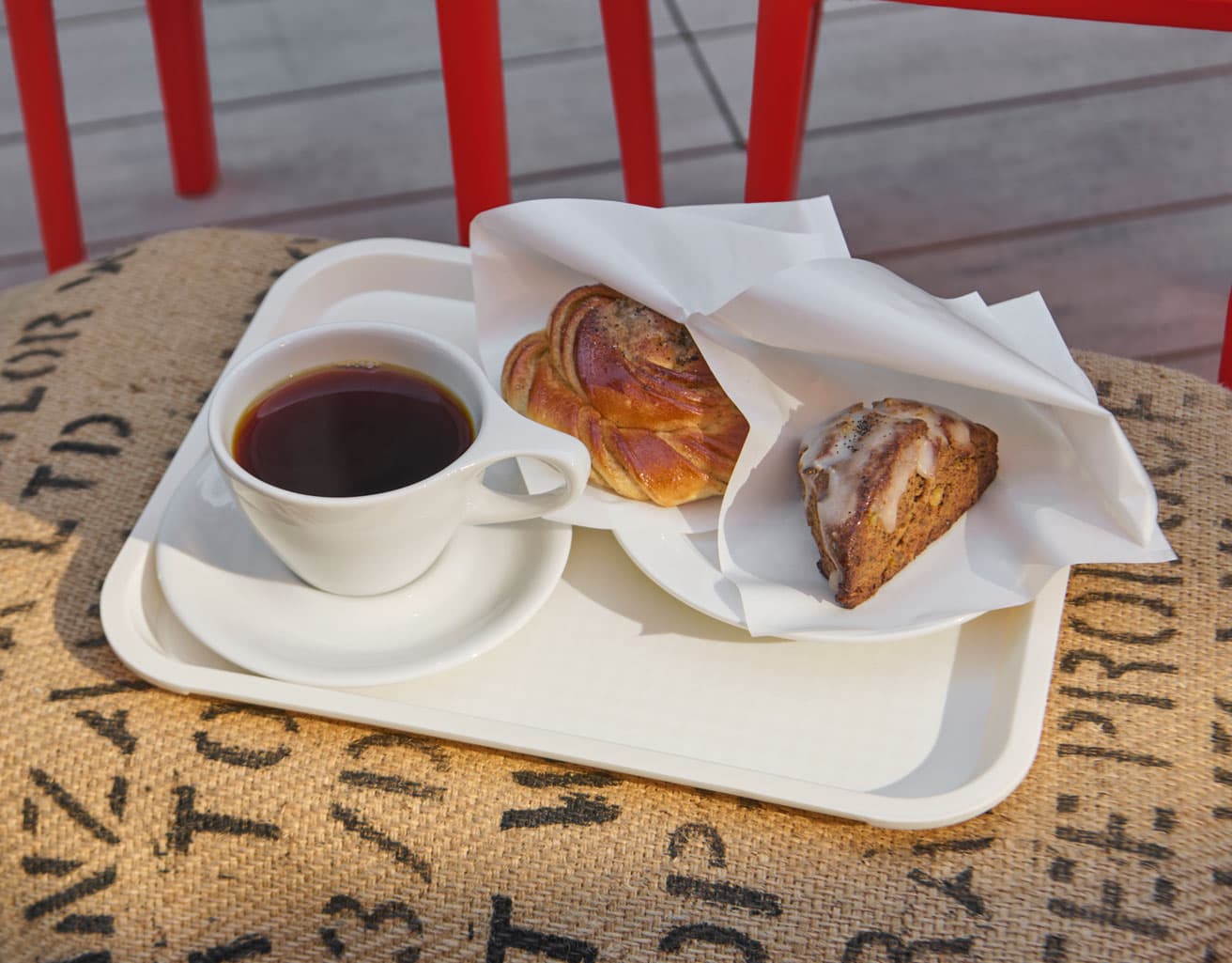 シーズナルのスペシャルドリンクも提供する。