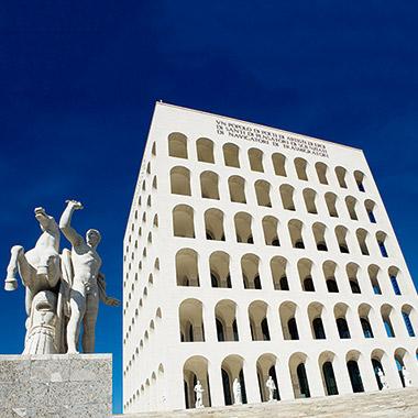 完成から70年、初めて公開される〈イタリア文明宮〉｜ROMA