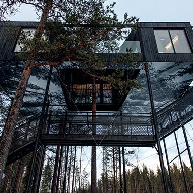 スウェーデンの〈ツリーホテル〉にスノヘッタ設計の客室がオープン！