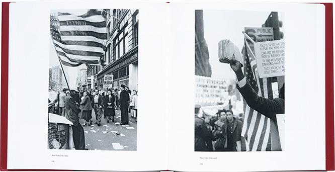 写真集『The Americans』の撮影をしていた1955〜56年を軸にその前後5年間の作品を収録。8割が『The Americans』に掲載のない作品だ。当時のMoMA写真部キュレーター、ピーター・ガラッシ監修。全米旅行のルートマップ付き。7,900円。