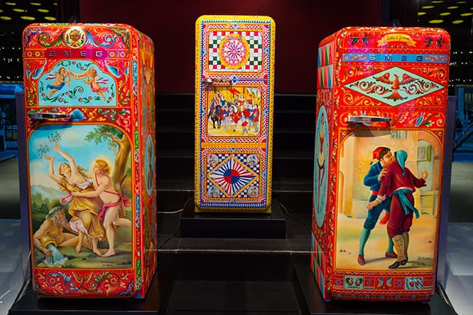 《FAB28》冷蔵庫のスペシャルエディション。