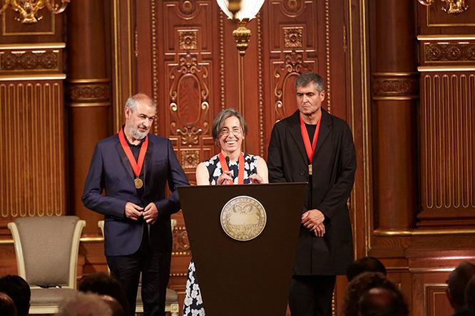 〈迎賓館赤坂離宮〉で行われた授賞式典で。3人を代表してカルメ・ピジェムがスピーチ。The Hyatt Foundation /Pritzker Architecture Prize