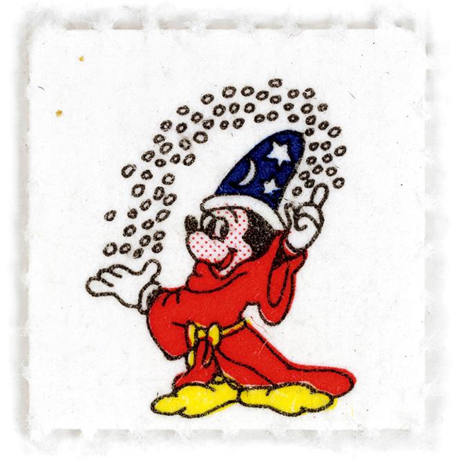 LSDを染み込ませたミッキーマウス柄のブロッターペーパー。