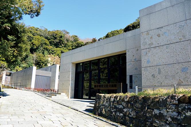 鎌倉の歴史上の出来事を紹介する通史展示室。ジオラマプロジェクションマッピングも注目だ。