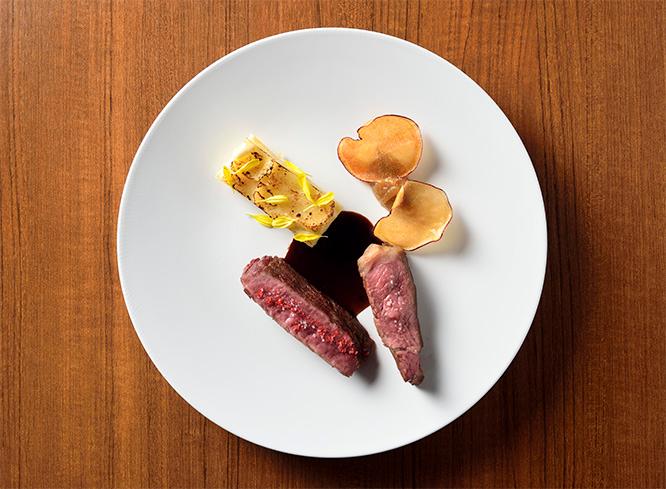 パリの希少肉専門店、〈ユーゴ・デノワイエ〉が復活！