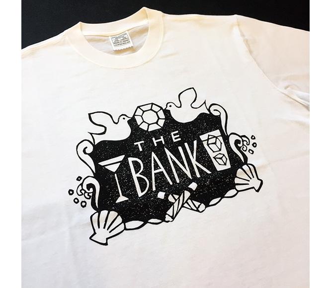Tシャツ（THE BANK）8,000円。