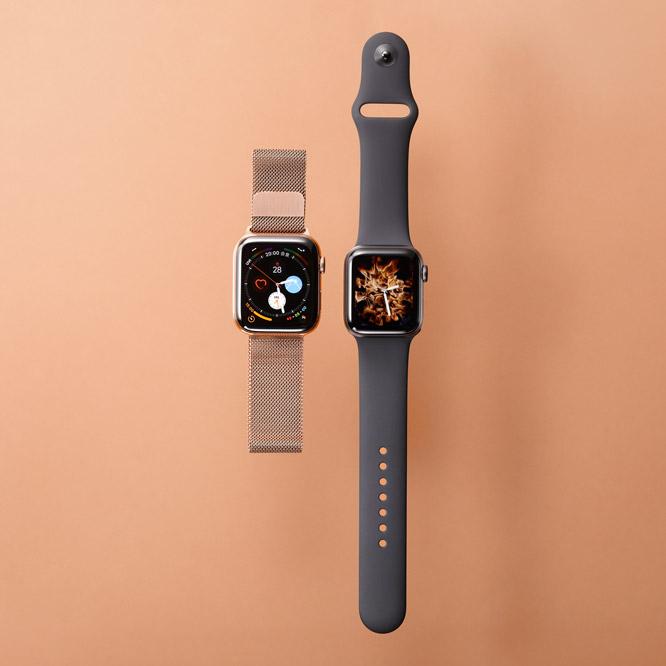 右／《Apple Watch Series 4》40mm、スペースグレイアルミニウムケースとブラックスポーツバンド。GPS+Cellularモデル。56,800円。