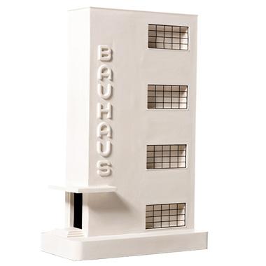 バウハウス、グッゲンハイム美術館…これは欲しい！ 名建築の石膏模型。