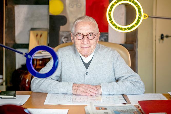 1931年8月16日ミラノ生まれ。ミラノ工科大学建築学部卒。イタリアを代表する建築家であり、デザイン・アート界の巨匠。写真提供：サンワカンパニー