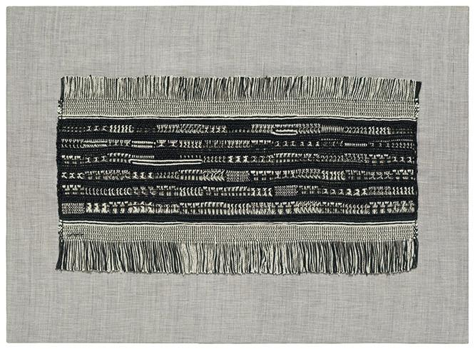 アンニ・アルバース × ヨゼフ・アルバース　仲よき夫婦は造形研究も二人で。 織りの縦糸と横糸が重なってさまざまな模様ができるのを見てヨゼフは、重ねた色の帯が生む効果などを研究した。アンニは近年、再評価が進んでいる。アンニ・アルバース《メモ》1958年　The Joseph H. Hirshhorn Bequest, 1981 　Photography by Cathy Carver. Hirshhorn Museum and Sculpture Garden, Washington, D.C. 　© Adagp, Paris 2018