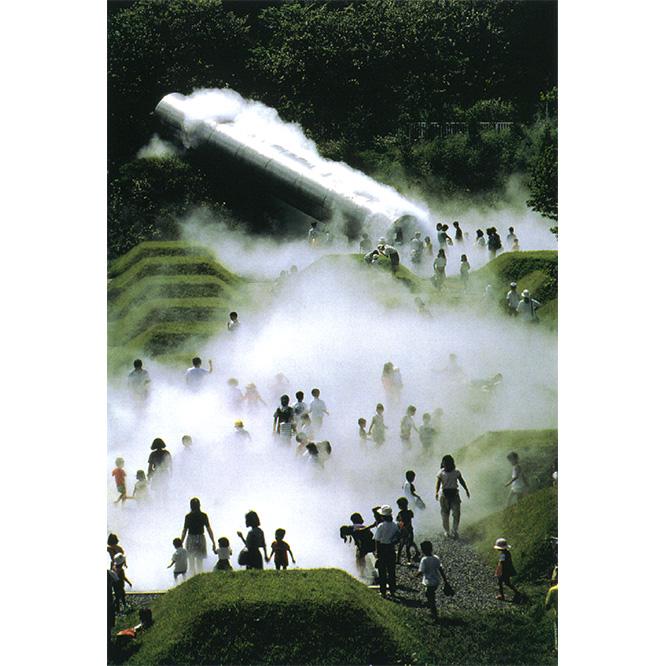 《霧の森》1992年 国営昭和記念公園こどもの森 東京・立川。恒久設置された霧の作品。 Photo_Shigeo Ogawa
