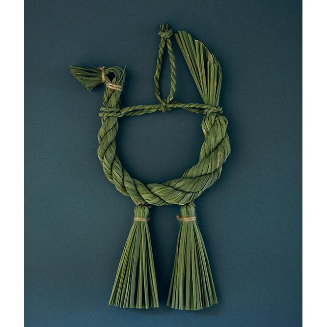  Purchase No. 10【 Rope Amulet 】 Braided rice straw, transformed into an unassumingly beautiful “gesture of prayer”.