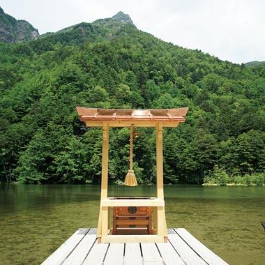 “自然” で選ぶ、訪れたい日本の聖地。【海・川・池編】