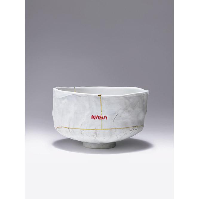 Alabaster Cream 　金継ぎが施されました抹茶碗。NASA+茶の湯てな強引すぎてますカップリングにシビれます☆　価格はお問い合わせにて（B）。