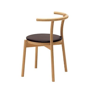 深澤直人デザイン！丸みのある要素で構成された椅子《KOTAN》。