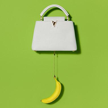 バッグにバナナ⁉︎〈ルイ・ヴィトン〉が現代アーティストたちとコラボ！