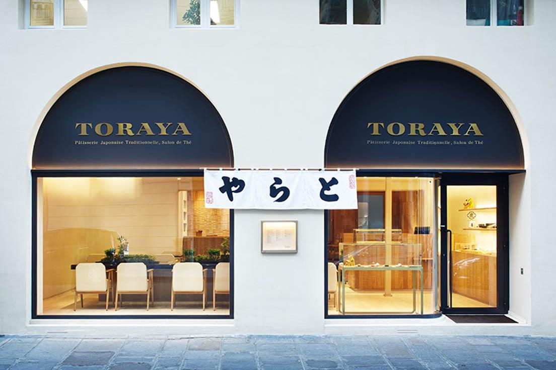 〈とらや パリ店〉は2015年にリニューアルし、雰囲気を一新。デザインは田根剛が手がけた。