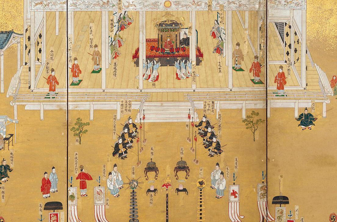 狩野永納筆《霊元天皇即位図屏風》（部分）。今では見ることがかなわない、〈京都御所〉での即位の風景が描かれている。天皇の顔を明確に描く即位図はほかに例がない。江戸時代・17世紀、〈京都国立博物館〉蔵、後期展示（11月3日～11月23日）