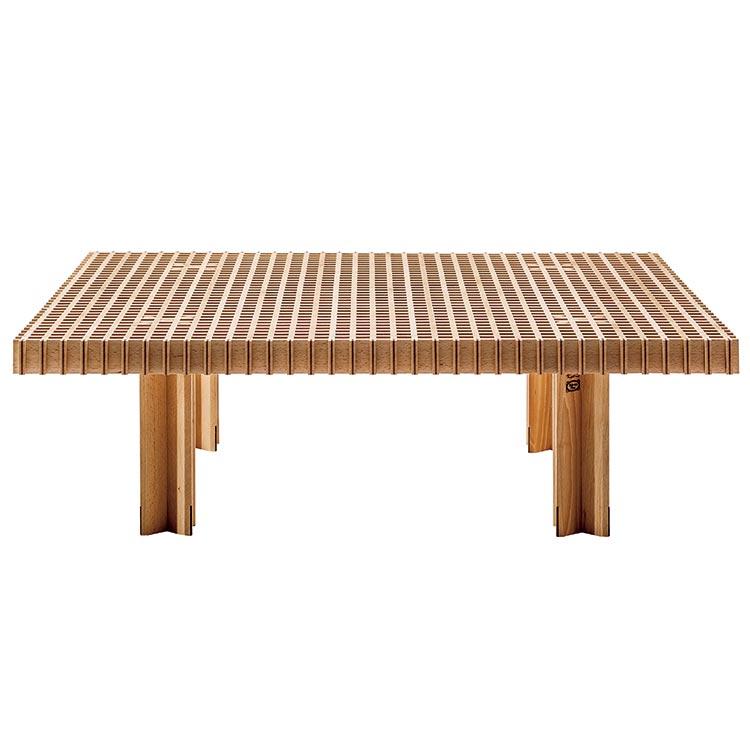 イタリア人建築家の名作テーブル《キョウト》。