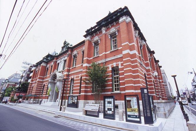 会場となる〈京都文化博物館 別館〉は、近代洋風建築の重要文化財として知られている。