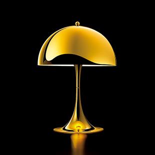 ヴァーナー・パントンの名作照明《パンテラ》、50周年記念モデルがルイスポールセンより登場。